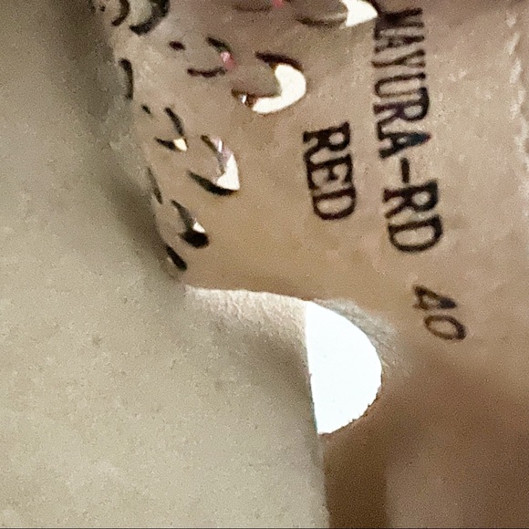 L’ARTISTE Mayura red‎ spring step SANDALS gorgeous design EUC size 40 or US 9 - Picture 4 of 10